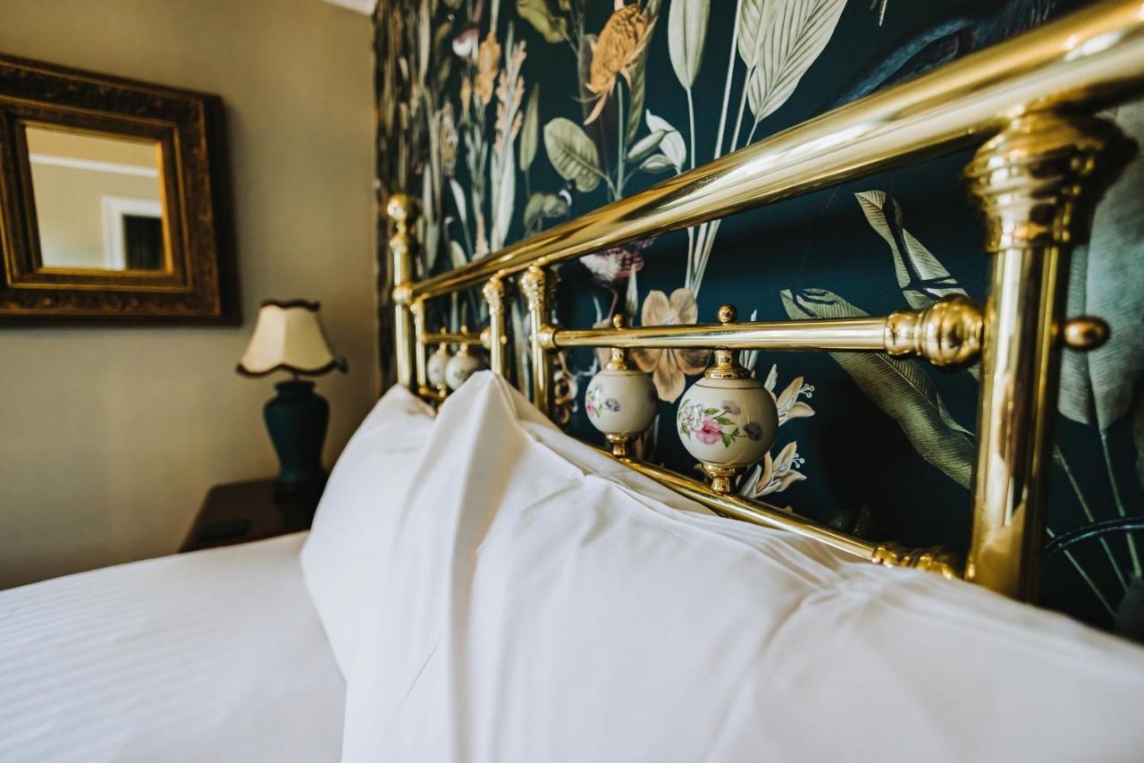 Brook Hall Hotel Childer Thornton Bagian luar foto