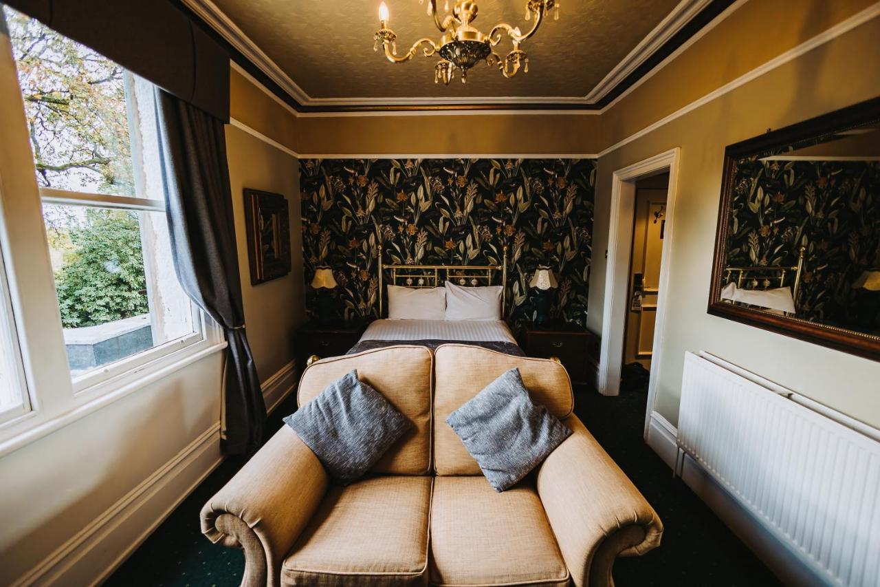 Brook Hall Hotel Childer Thornton Bagian luar foto